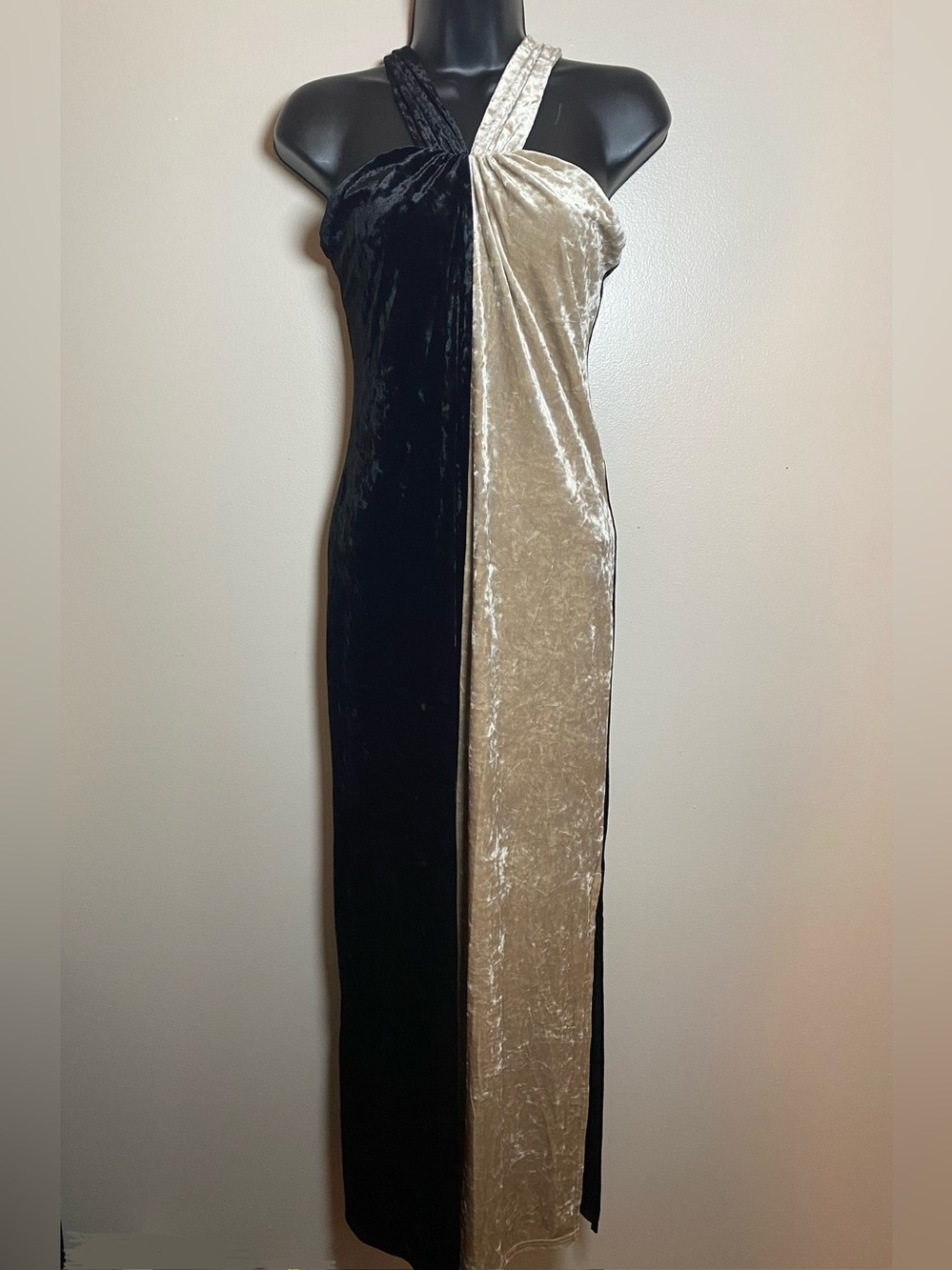 Promesa Velvet Two-Tone Black and Champagne Evening Dress Large EUC